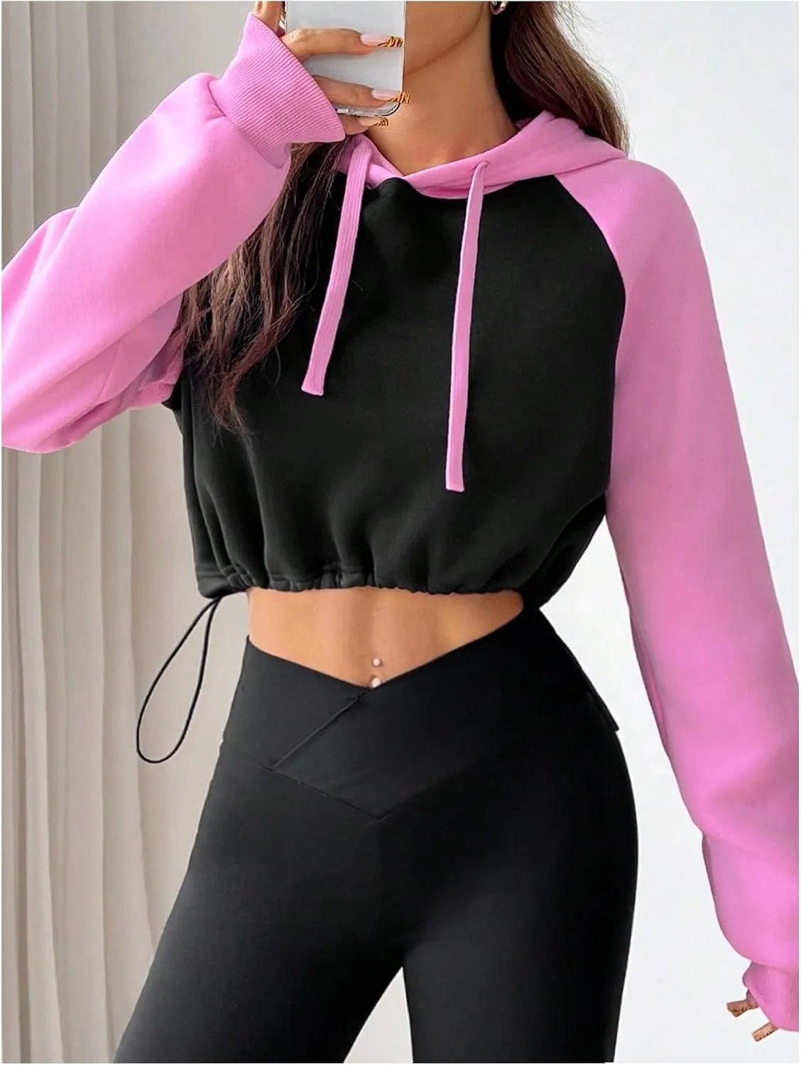 OYOANGLE Women's Cropped Drawstring Hoodies Long Sleeve Color Block Hooded Sweatshirts